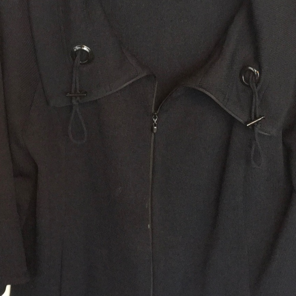 St. John Collection Vintage Black Women's Zipper Sweater - Picture 7 of 8